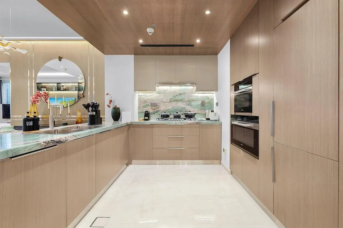 First Class 3Br Burj Khalifa & Fountain View Dubai Apartment
